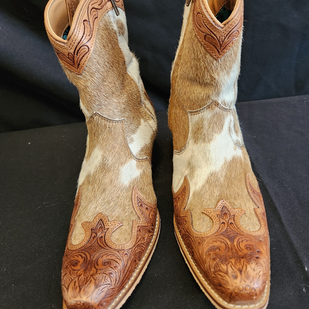Myra Bag Tan and Cream Ankle Boots